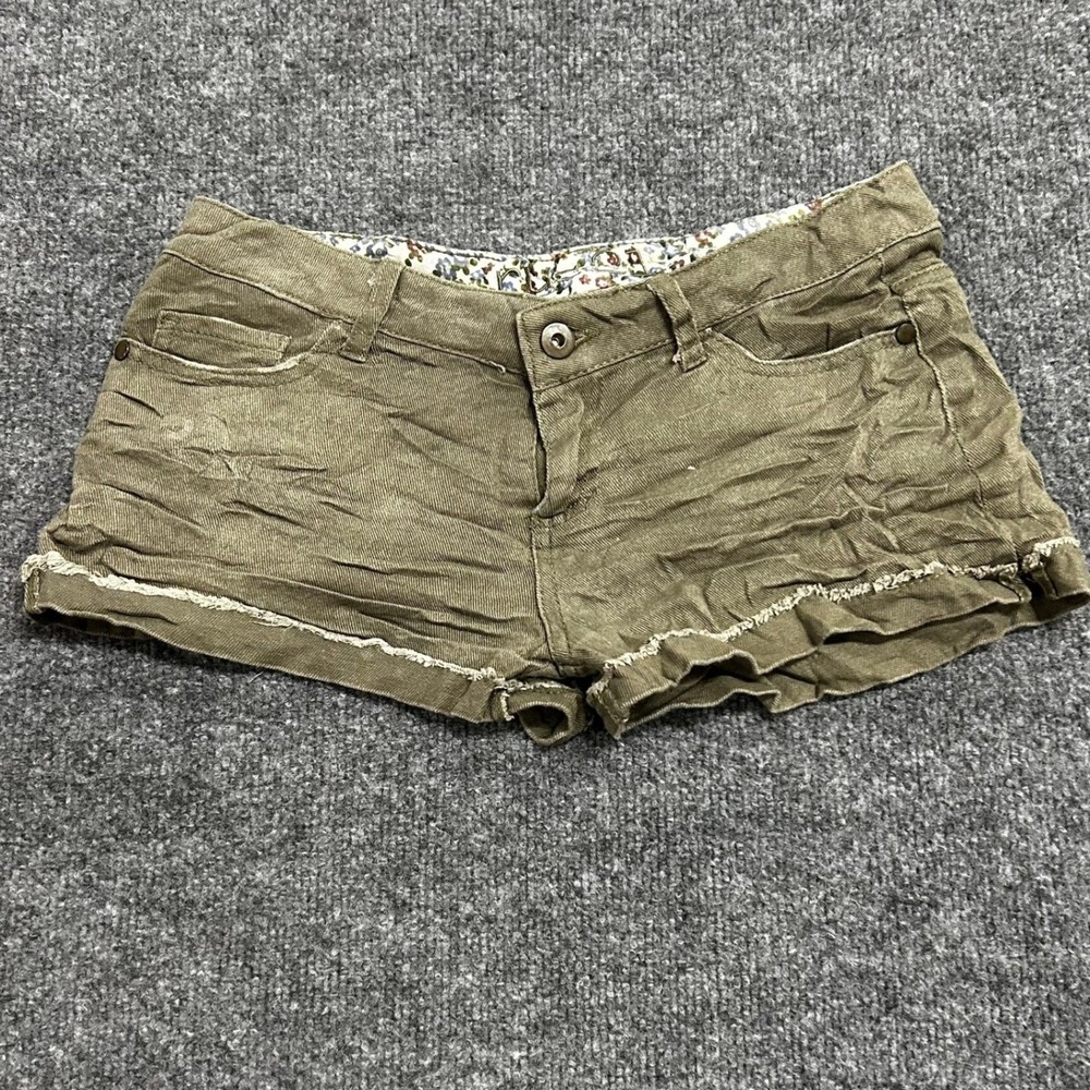 Forever 21 Shorts Womens Size 1/2 Olive Green Low Rise Raw Hem Stretch Mini